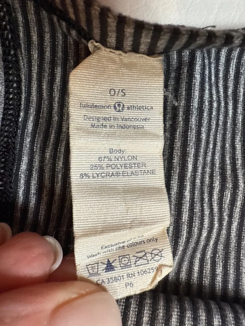 Lululemon Vinyasa Scarf OS Tonka Stripe Heathered Slate Black pattern (KK486)